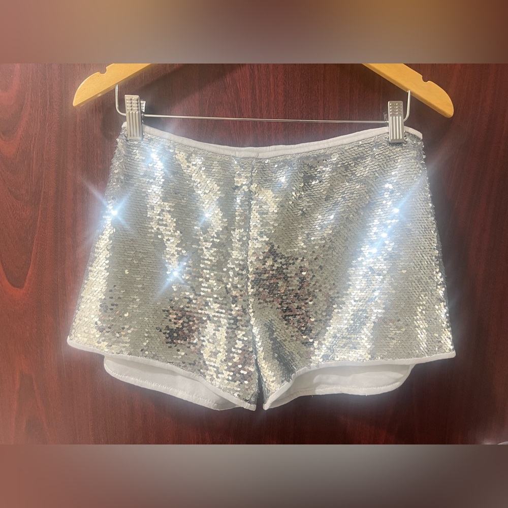 No Boundaries Silver Sequin Athletic Shorts size large (12-14)